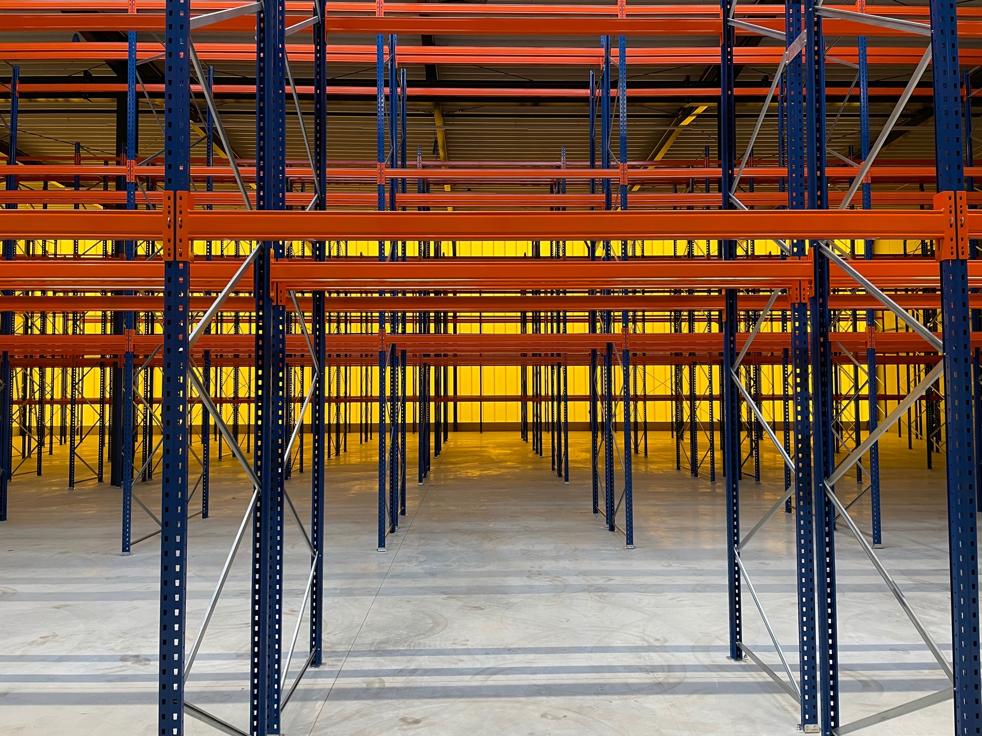 Logistik- und Lagerhalle